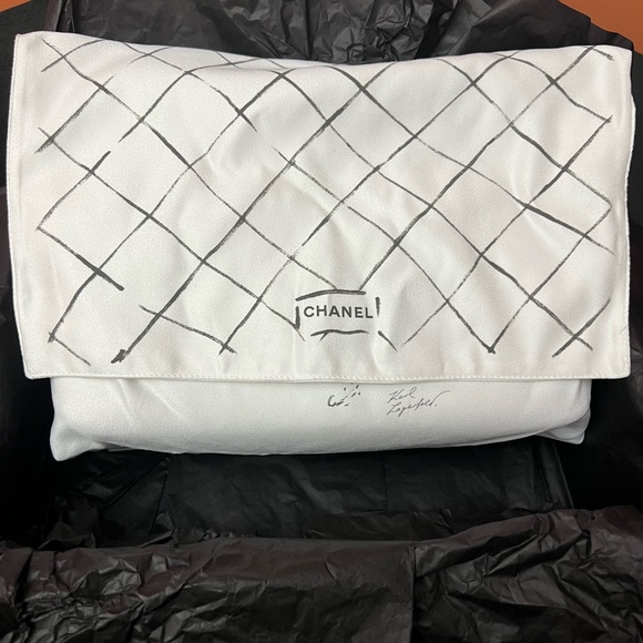 AUTHENTIC LIKE NEW LIMITED EDITION CHANEL CLASSIC IRIDESCENT PYTHON DOUBLE FLAP - Picture 6 of 12